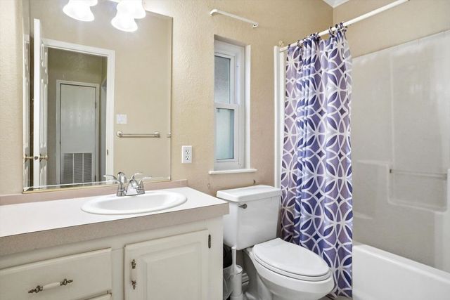 4386 County Road 2200, Greenville, TX 75402