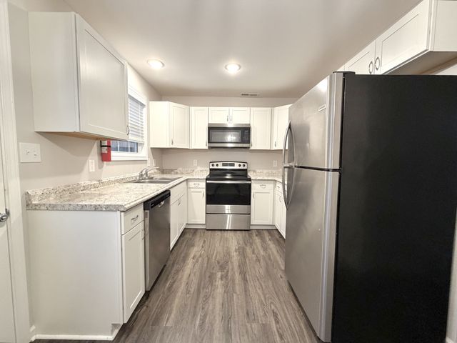 511 Britton Springs Rd Apt A1, Clarksville, TN 37042