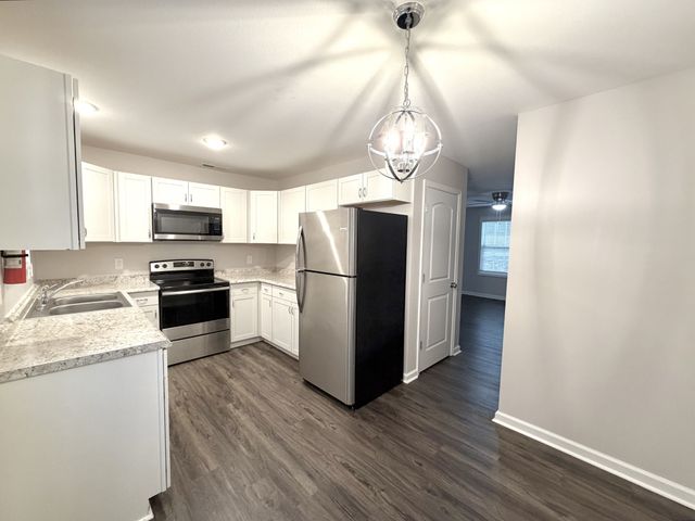 511 Britton Springs Rd Apt A1, Clarksville, TN 37042