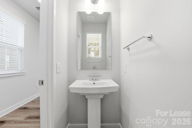 862 Heathway Drive, Charlotte, NC 28213