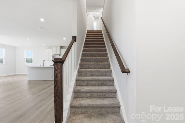 862 Heathway Drive, Charlotte, NC 28213
