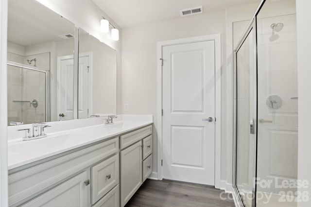 862 Heathway Drive, Charlotte, NC 28213