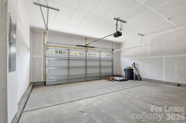 862 Heathway Drive, Charlotte, NC 28213