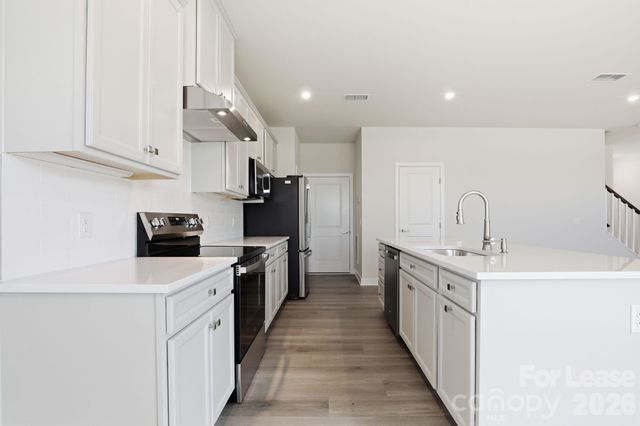 862 Heathway Drive, Charlotte, NC 28213