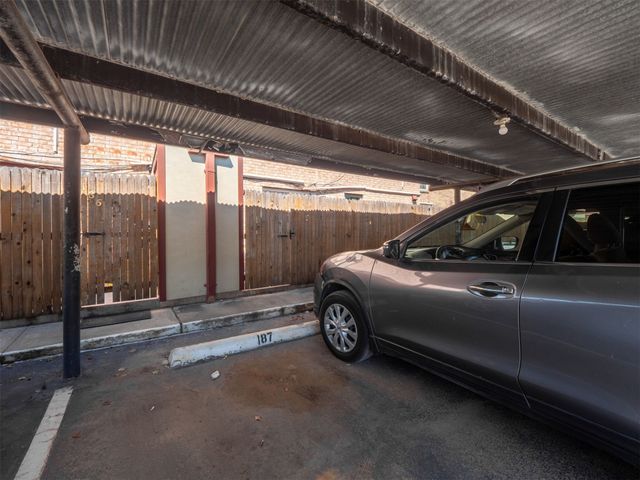 1821 grauwyler Road, Irving, TX 75061