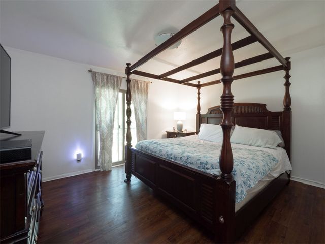 1821 grauwyler Road, Irving, TX 75061