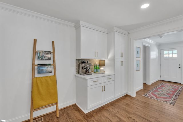13 Pleasant Ridge Avenue, Greenville, SC 29605