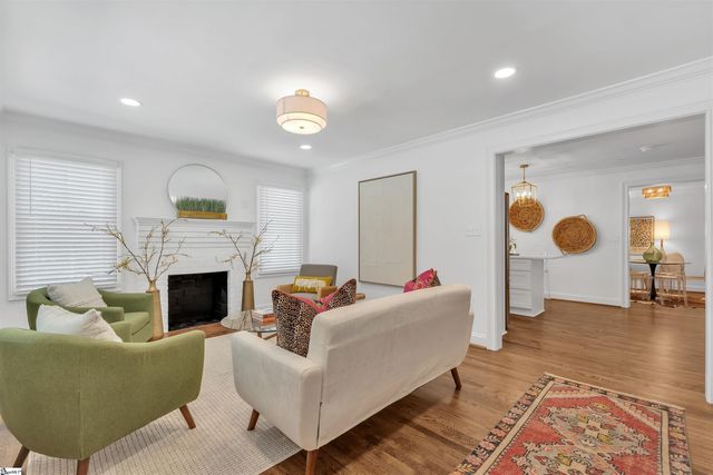 13 Pleasant Ridge Avenue, Greenville, SC 29605