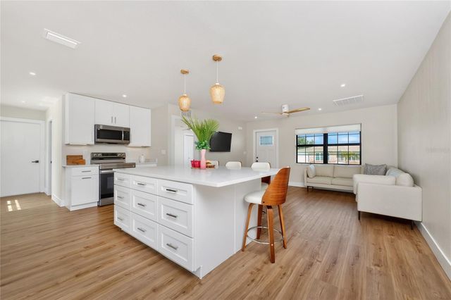 9 OAKLAND HILLS COURT, Rotonda West, FL 33947