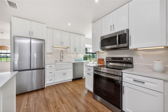 9 OAKLAND HILLS COURT, Rotonda West, FL 33947