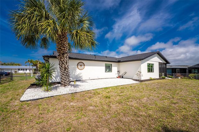 9 OAKLAND HILLS COURT, Rotonda West, FL 33947