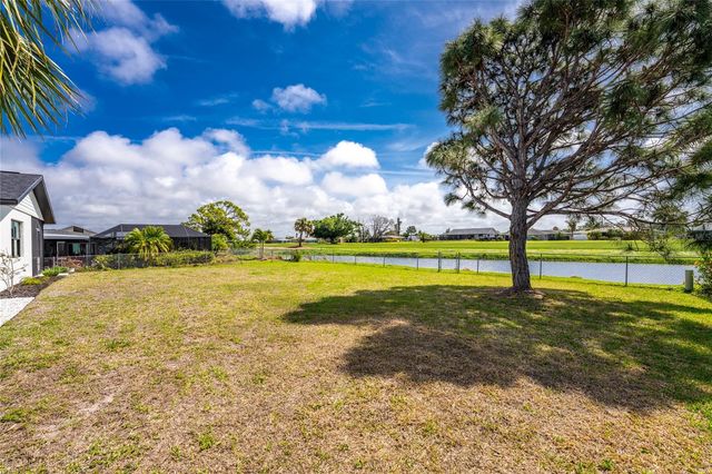 9 OAKLAND HILLS COURT, Rotonda West, FL 33947