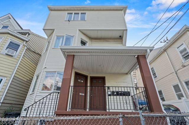 468 E 26Th St, Paterson City, NJ 07514