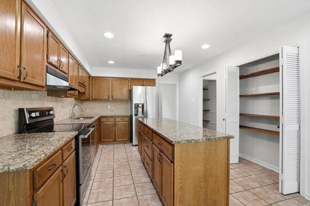 1196 Crestbrook Lane SW, Mableton, GA 30126