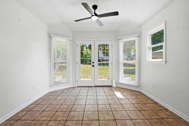 1196 Crestbrook Lane SW, Mableton, GA 30126