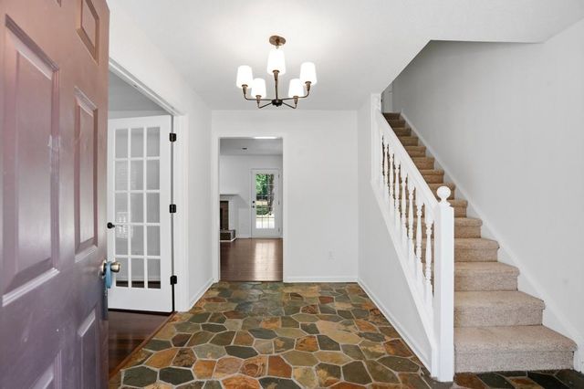 1196 Crestbrook Lane SW, Mableton, GA 30126