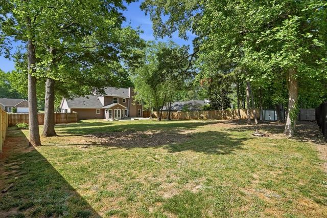 1196 Crestbrook Lane SW, Mableton, GA 30126