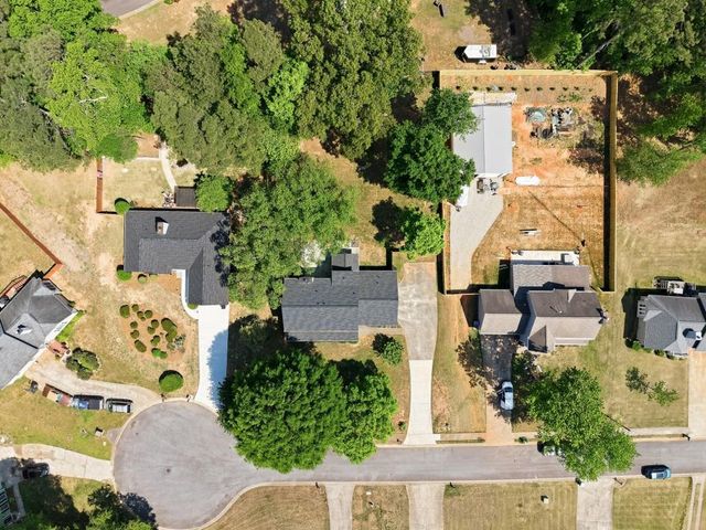 1196 Crestbrook Lane SW, Mableton, GA 30126