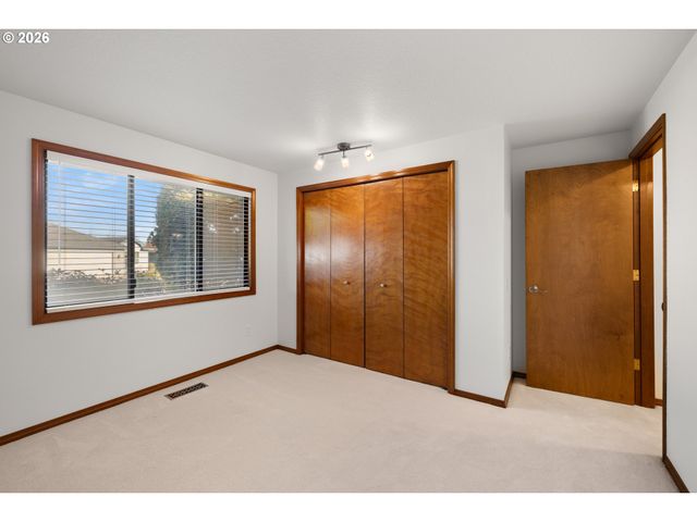 15616 Ne TILLAMOOK St, Portland, OR 97230