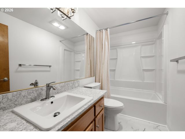 15616 Ne TILLAMOOK St, Portland, OR 97230