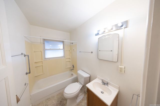 543 CLUB DR, San Antonio, TX 78201