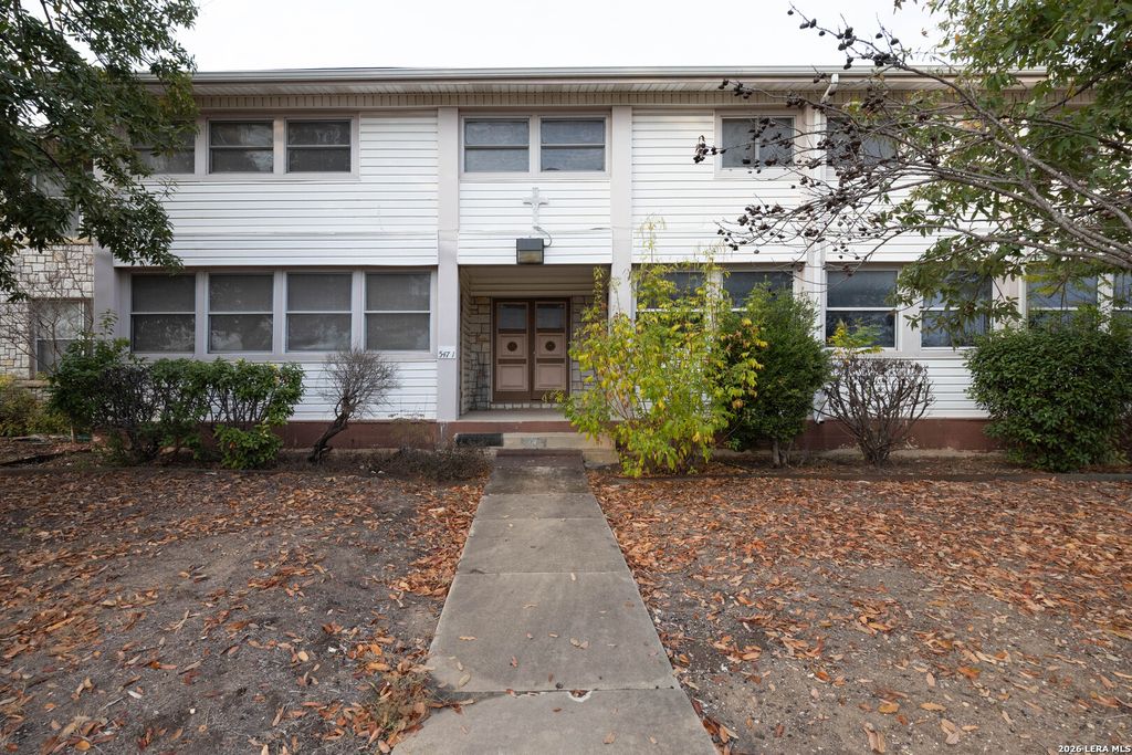 543 CLUB DR, San Antonio, TX 78201