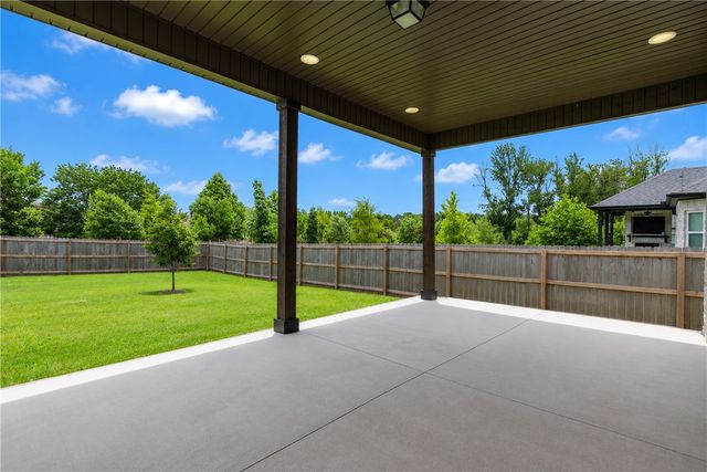 2944 N Poppy Lane, Fayetteville, AR 72704