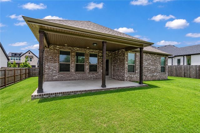 2944 N Poppy Lane, Fayetteville, AR 72704