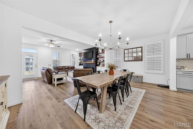 1072 Dyess Way, St Charles, MO 63301