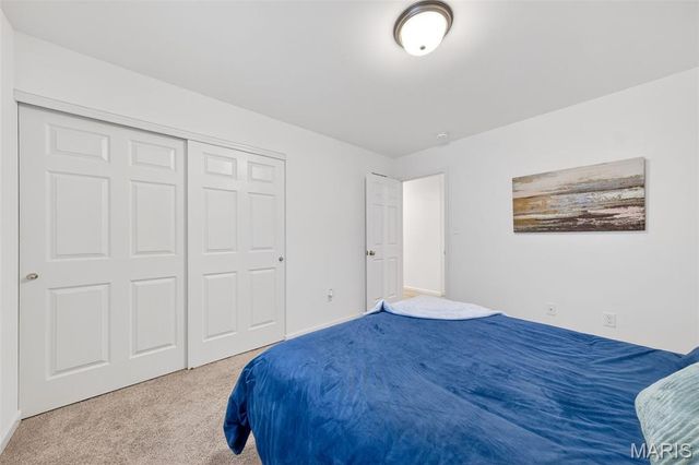 1072 Dyess Way, St Charles, MO 63301