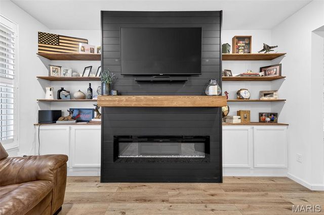 1072 Dyess Way, St Charles, MO 63301