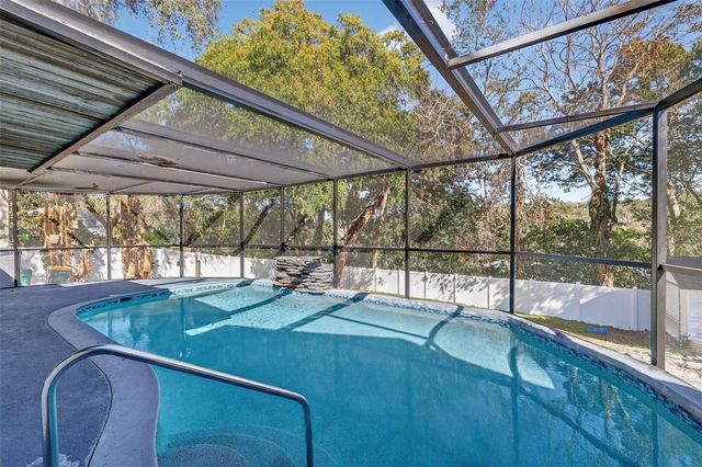 1824 CRESTVIEW DRIVE, Mount Dora, FL 32757