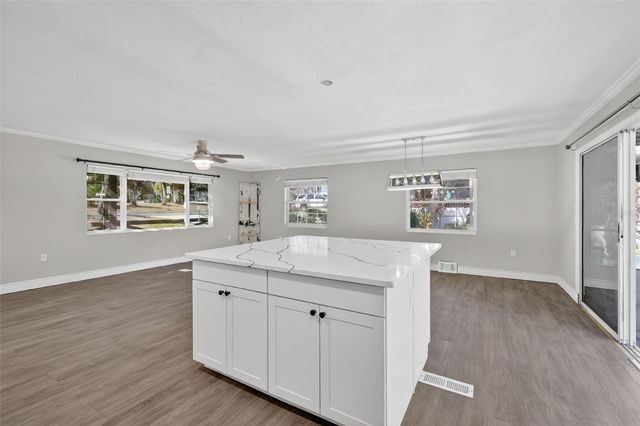 1824 CRESTVIEW DRIVE, Mount Dora, FL 32757