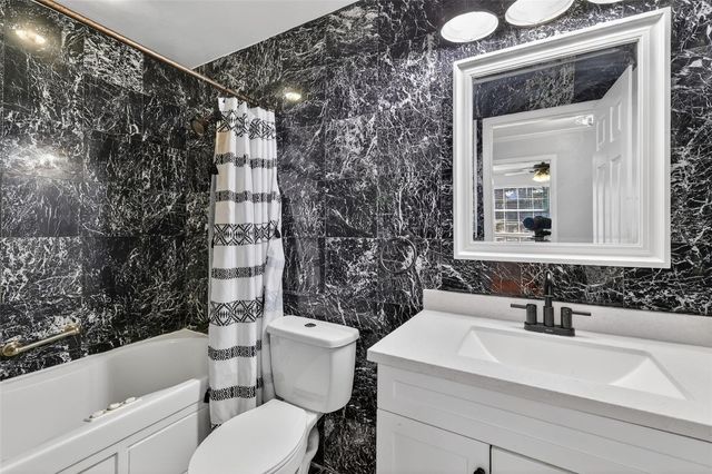 1824 CRESTVIEW DRIVE, Mount Dora, FL 32757