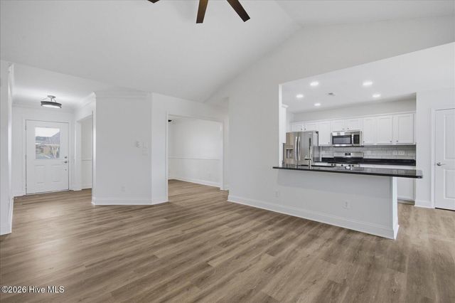 335 St Kitts Way, Winnabow, NC 28479