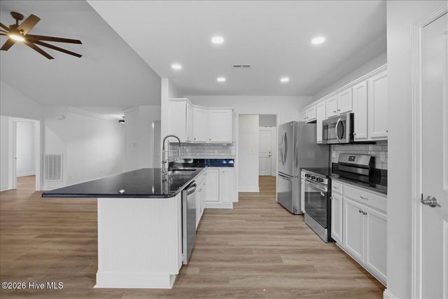 335 St Kitts Way, Winnabow, NC 28479