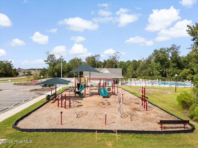 335 St Kitts Way, Winnabow, NC 28479