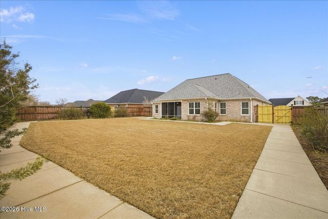 335 St Kitts Way, Winnabow, NC 28479