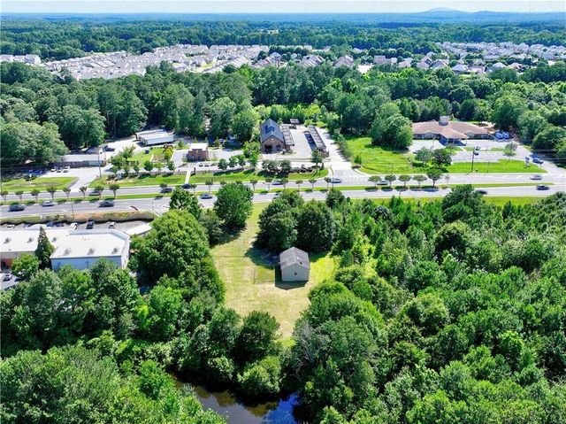 2584 Loganville Highway, Grayson, GA 30017