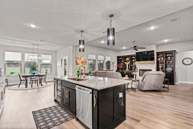 105 Aslan Road, Poolville, TX 76487