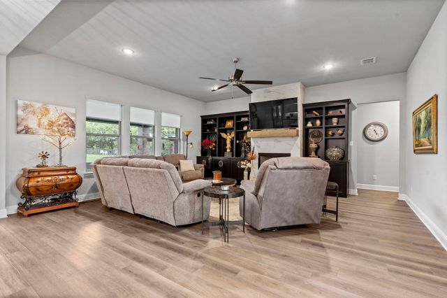 105 Aslan Road, Poolville, TX 76487