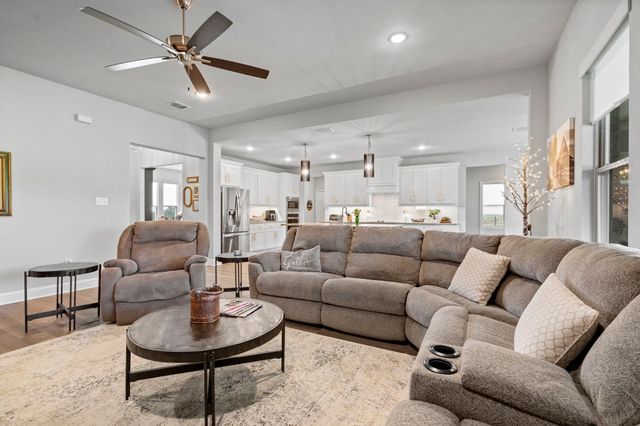 105 Aslan Road, Poolville, TX 76487