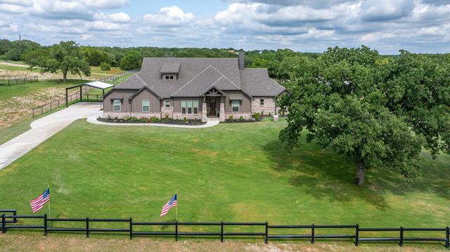 105 Aslan Road, Poolville, TX 76487