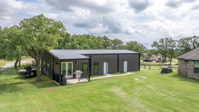 105 Aslan Road, Poolville, TX 76487