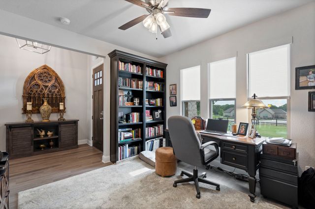 105 Aslan Road, Poolville, TX 76487