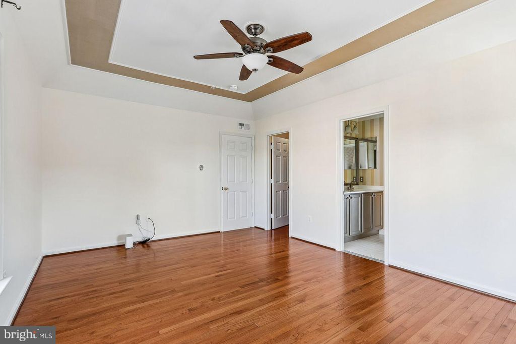 Image 20 of property listing at 2531 ISLAND GROVE BLVD, Frederick, MD 21701