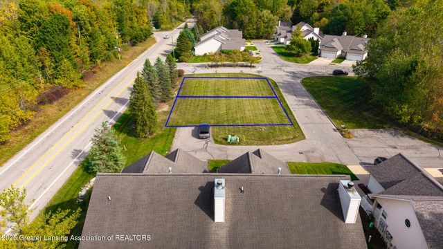 1108 W Maide Marian's Court, Williamston, MI 48895