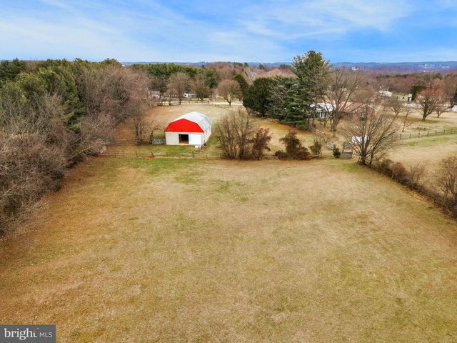 2438 SANDYMOUNT RD, Finksburg, MD 21048