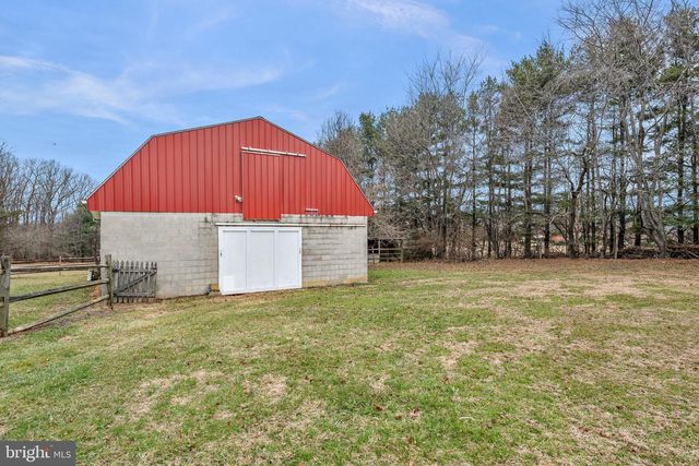 2438 SANDYMOUNT RD, Finksburg, MD 21048