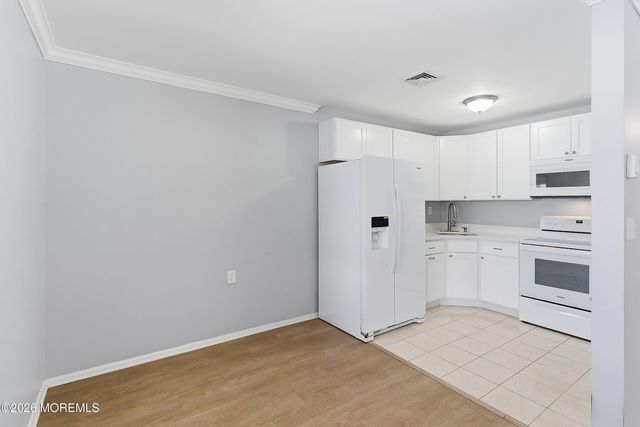 367F Chesterfield Court, Lakewood, NJ 08701